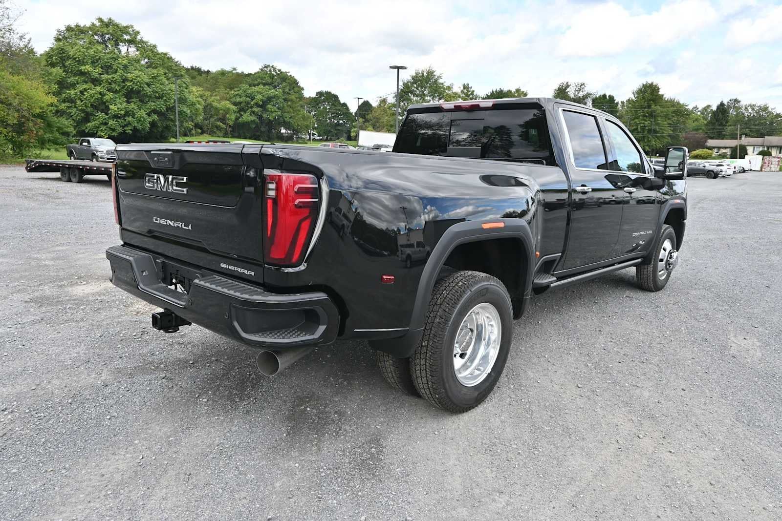 2026 GMC Sierra 3500 HD Denali Ultimate DRW