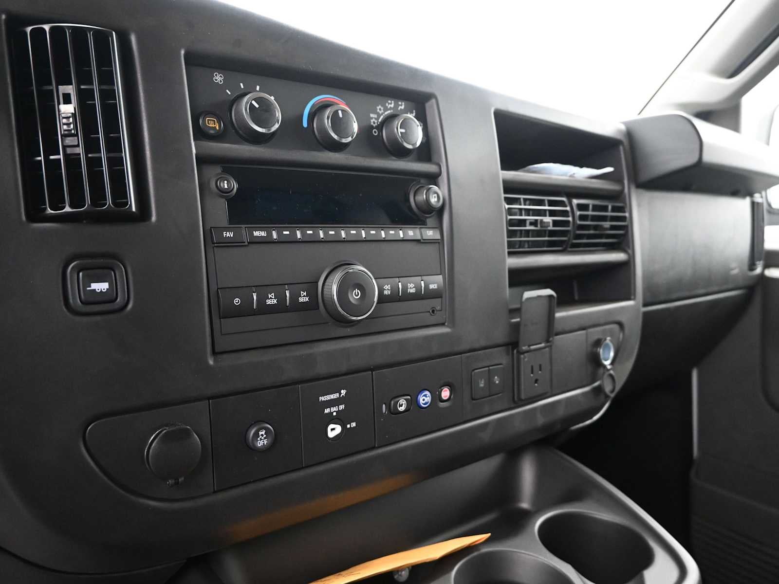 2025 GMC Savana Cargo Work Van
