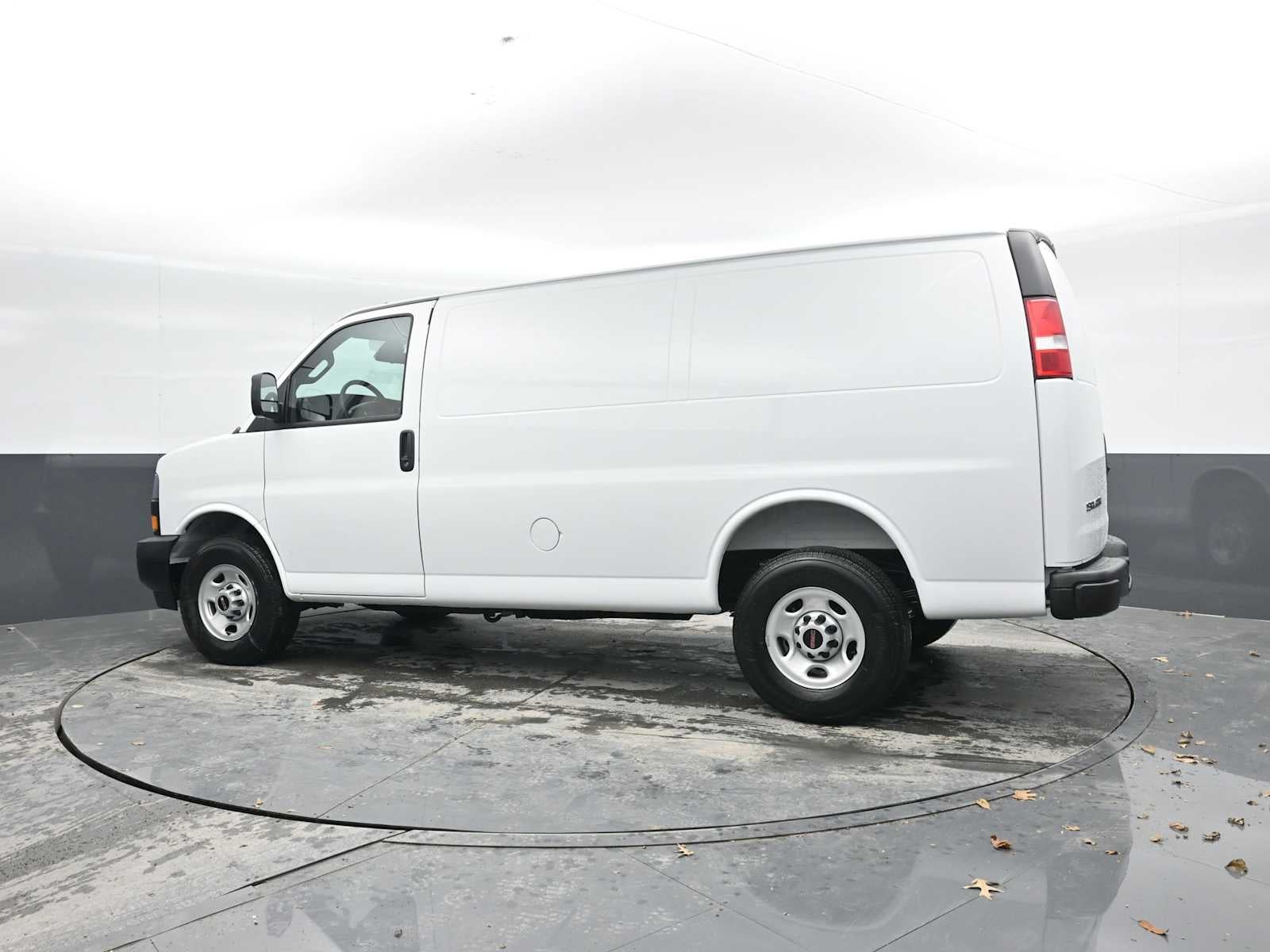 2025 GMC Savana Cargo Work Van