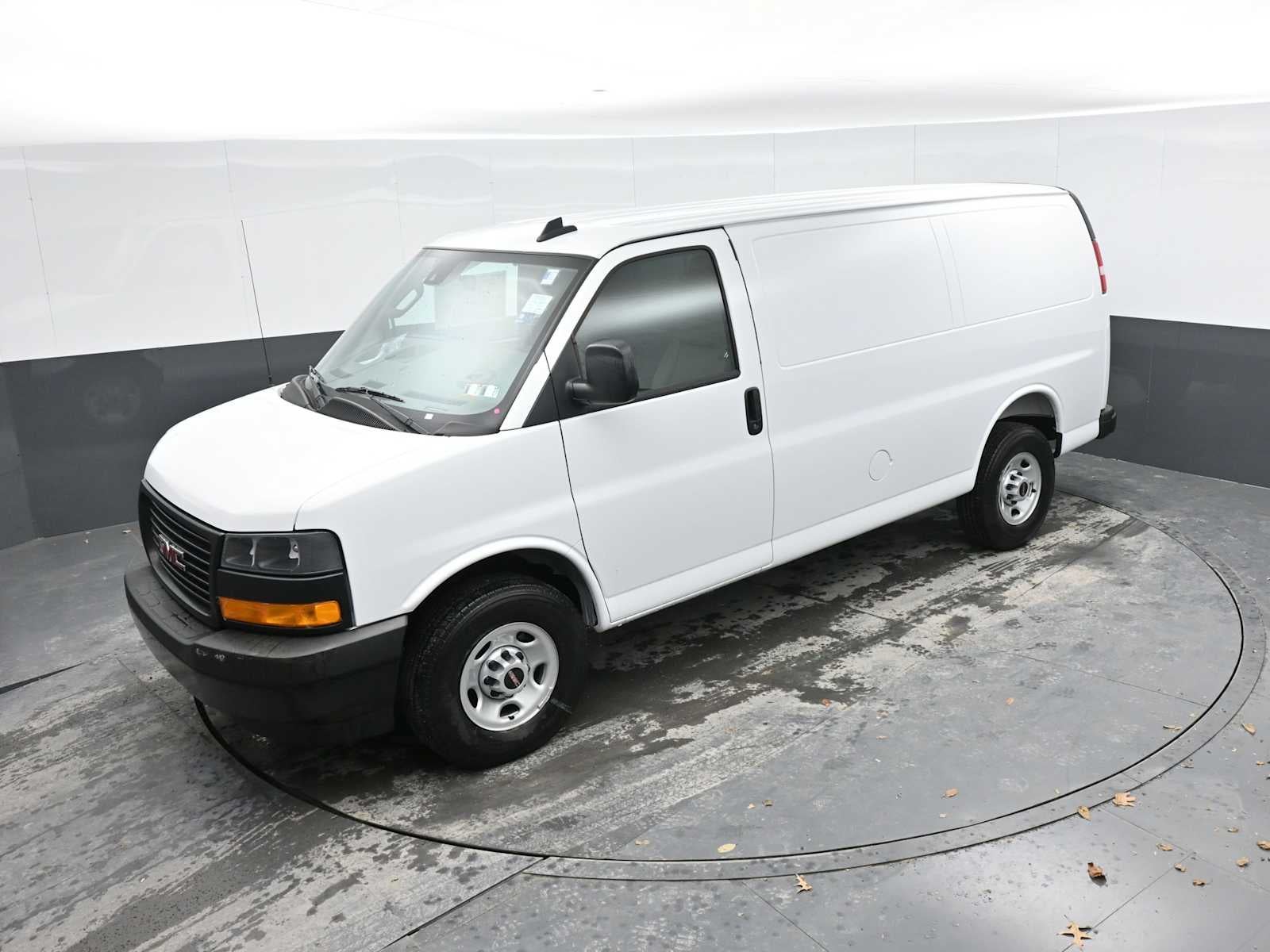 2025 GMC Savana Cargo Work Van