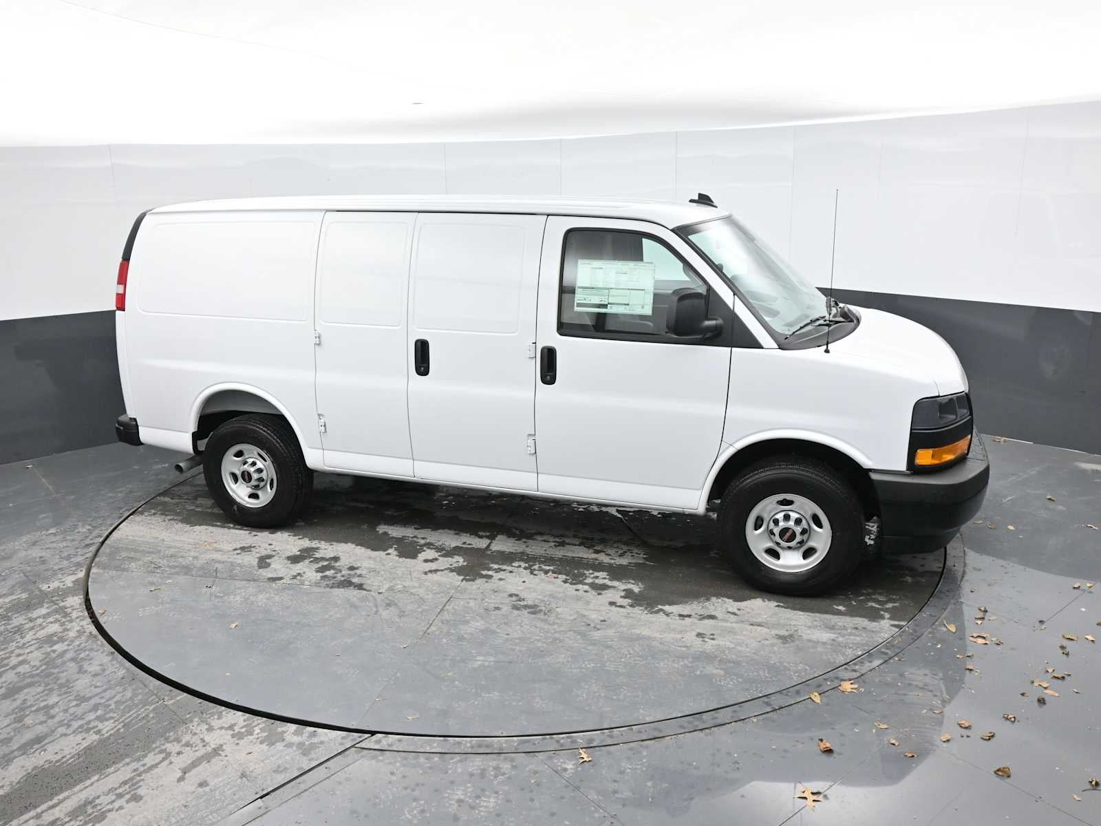 2025 GMC Savana Cargo Work Van