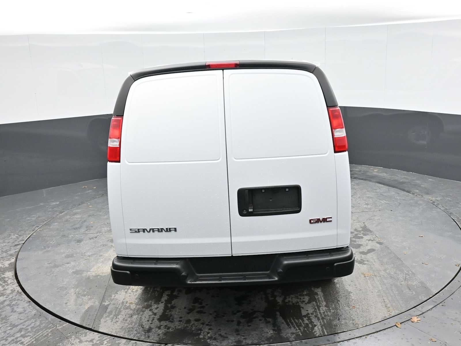 2025 GMC Savana Cargo Work Van