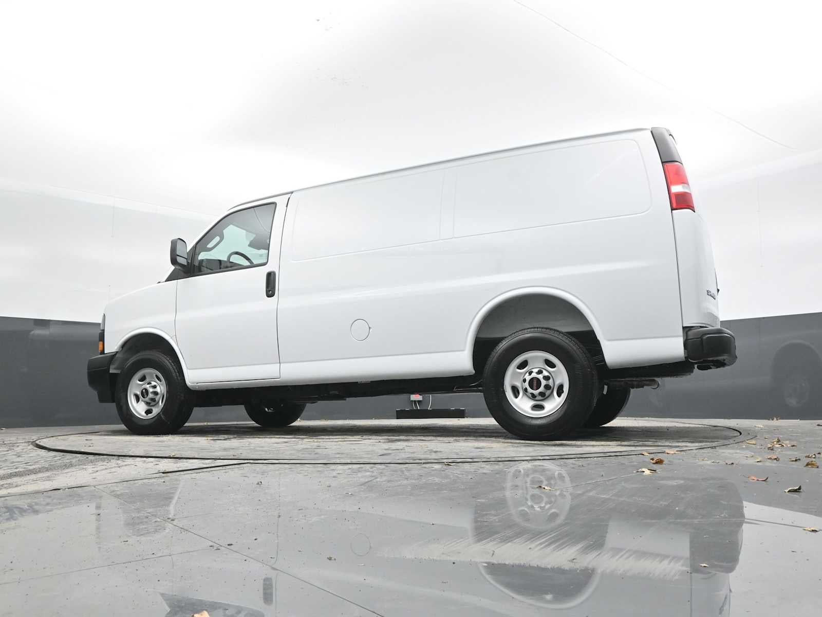 2025 GMC Savana Cargo Work Van