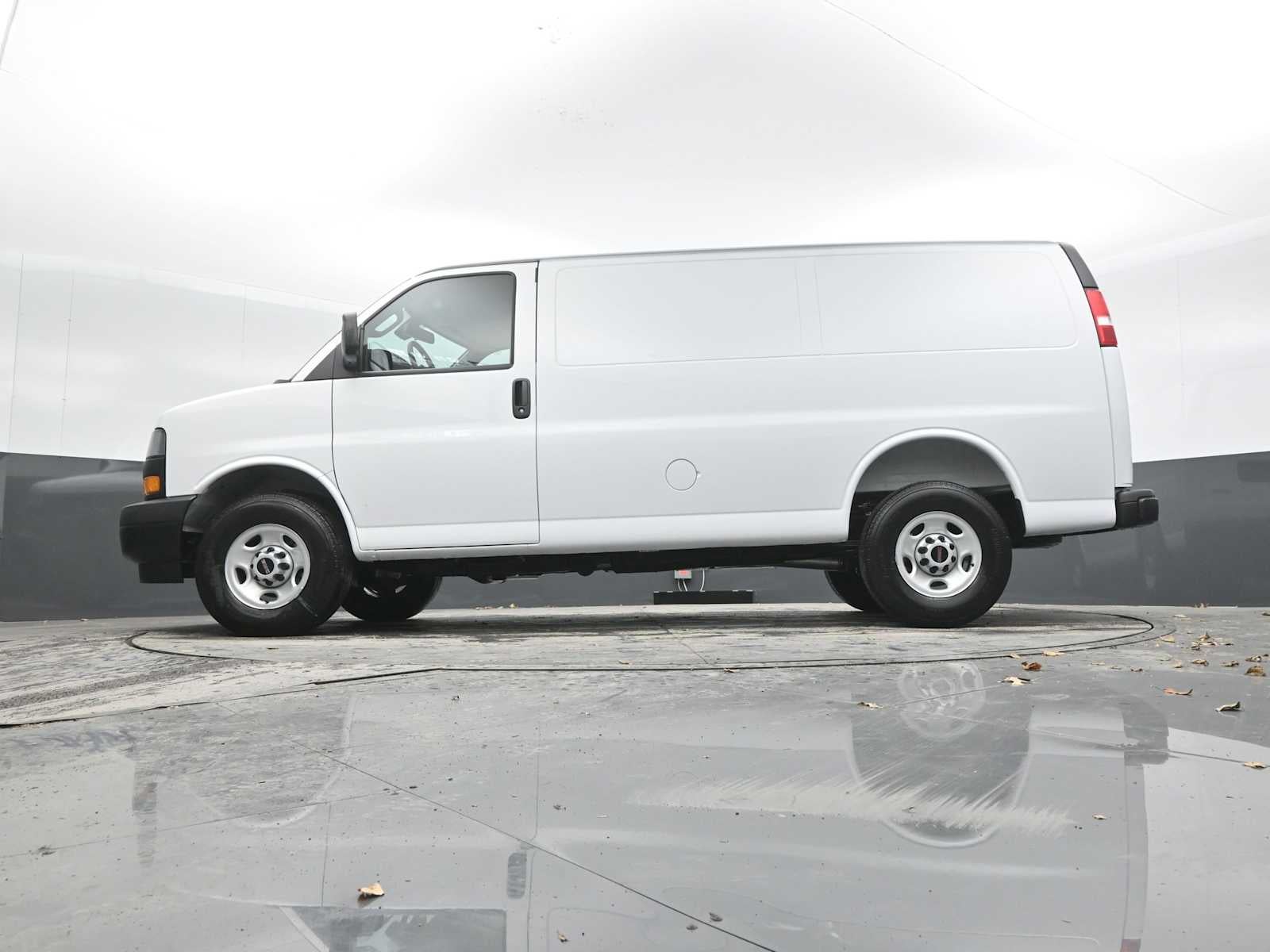 2025 GMC Savana Cargo Work Van