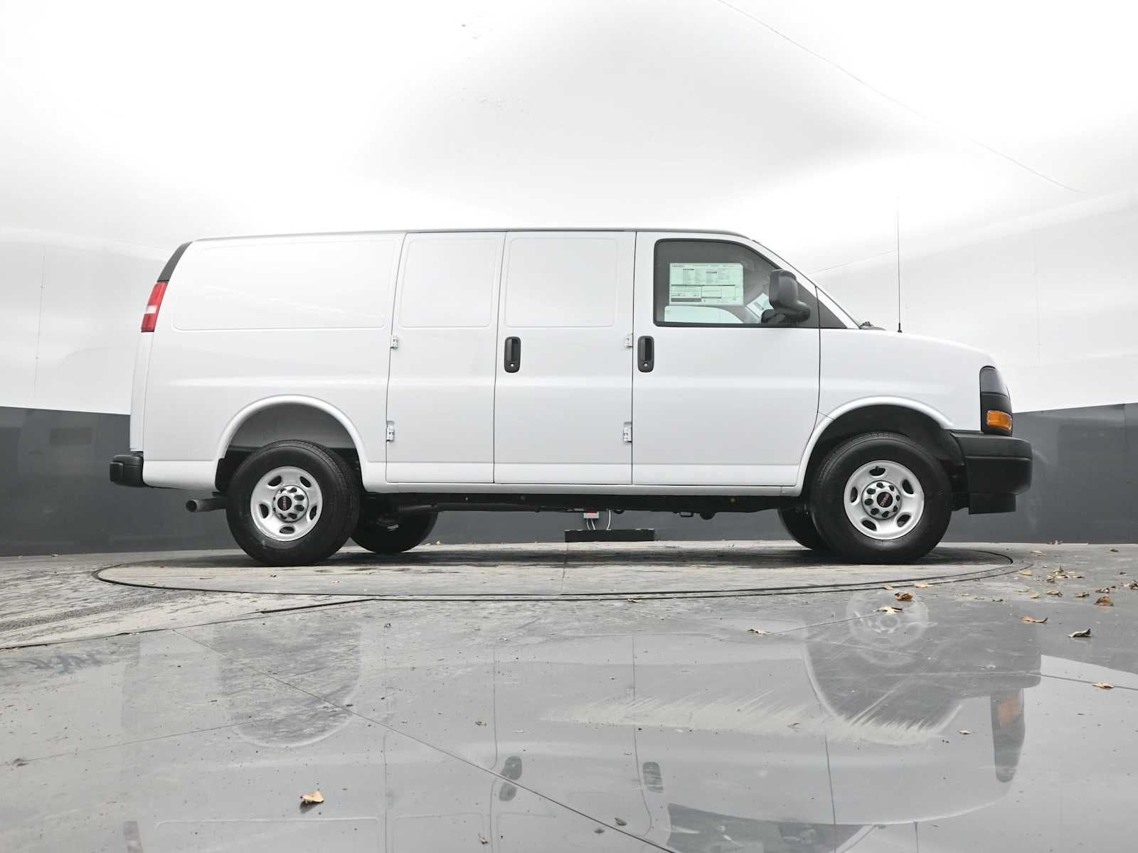 2025 GMC Savana Cargo Work Van