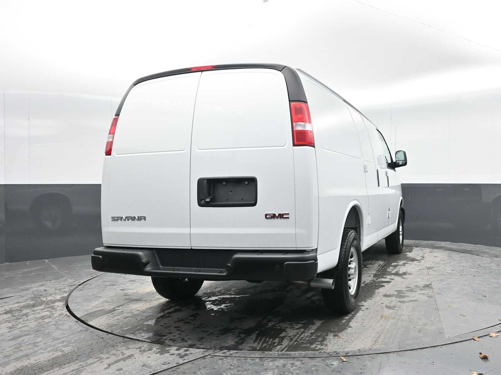 2025 GMC Savana Cargo Work Van