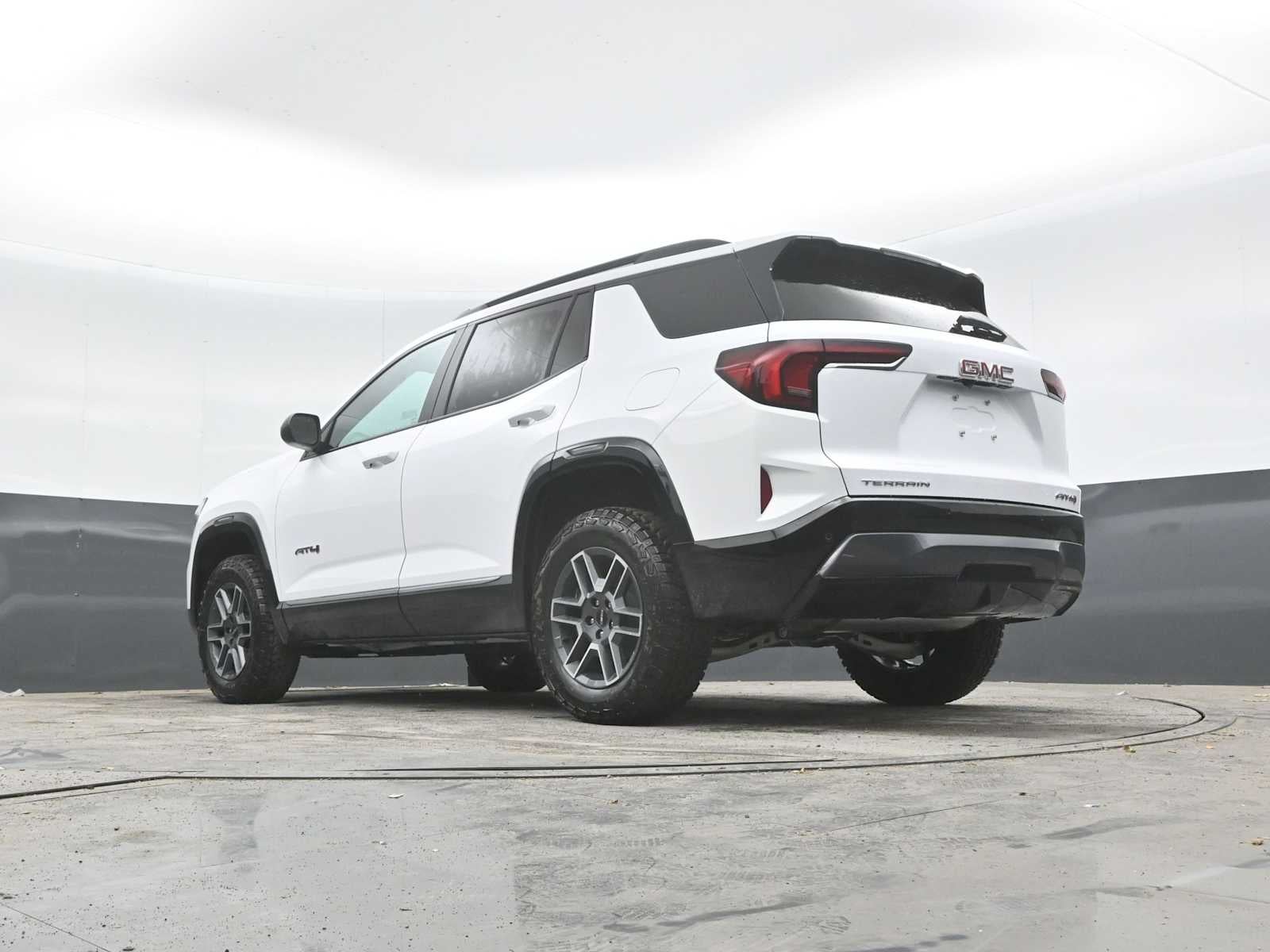 2027 GMC Terrain AWD AT4
