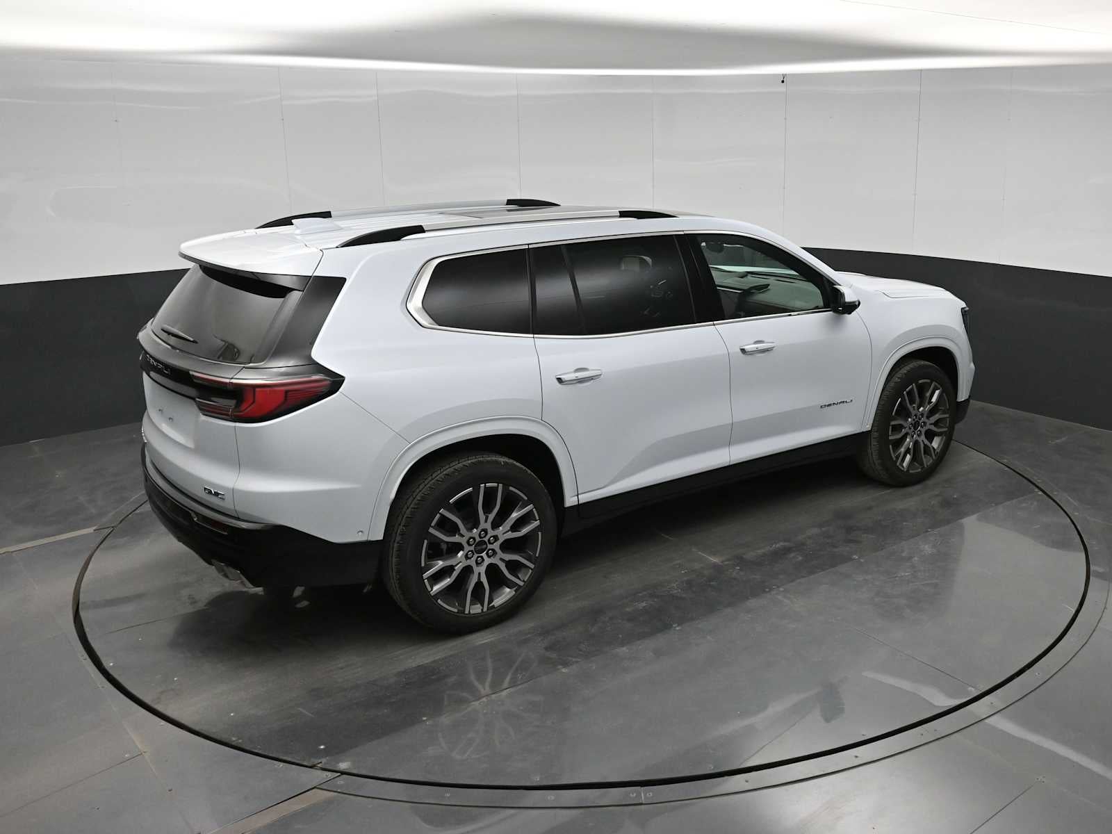 2027 GMC Acadia Denali Ultimate