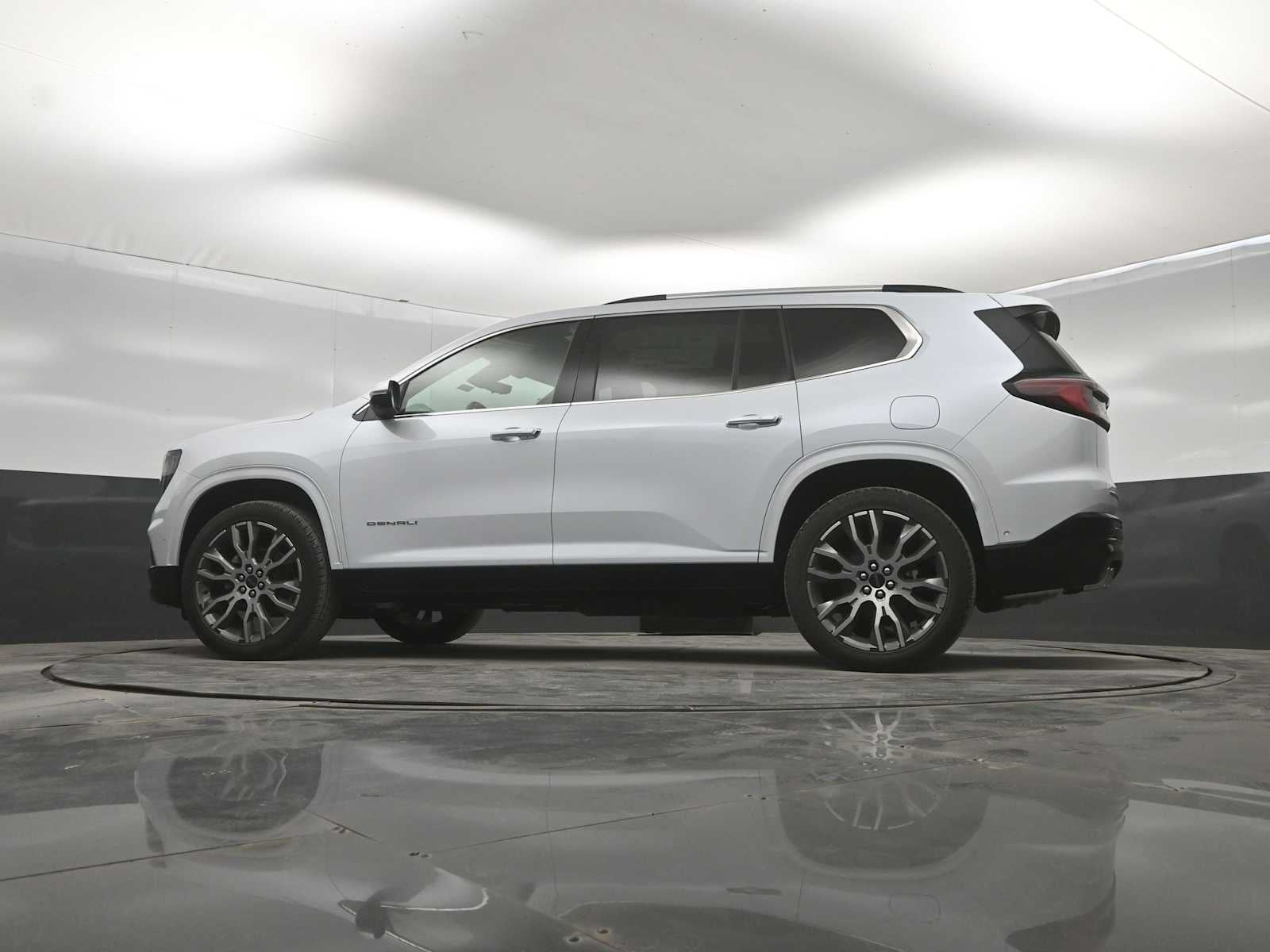 2027 GMC Acadia Denali Ultimate