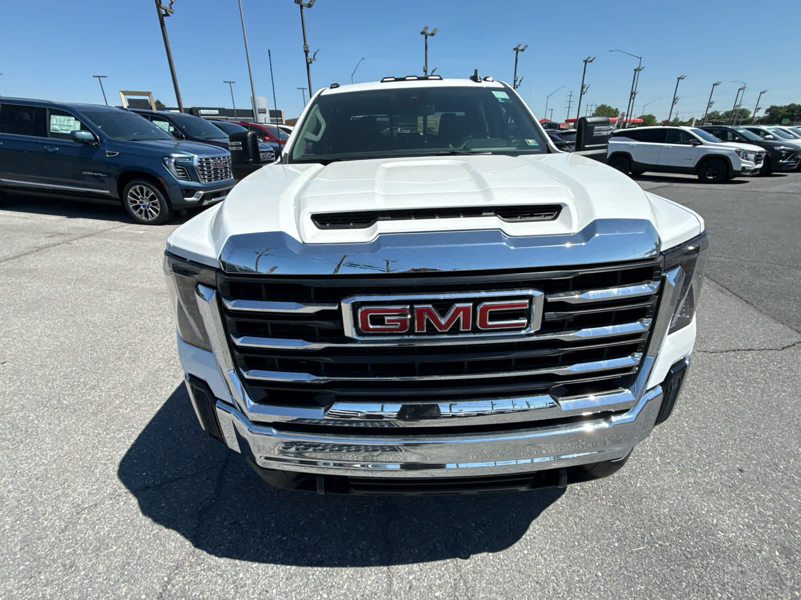 2026 GMC Sierra 2500 HD SLE