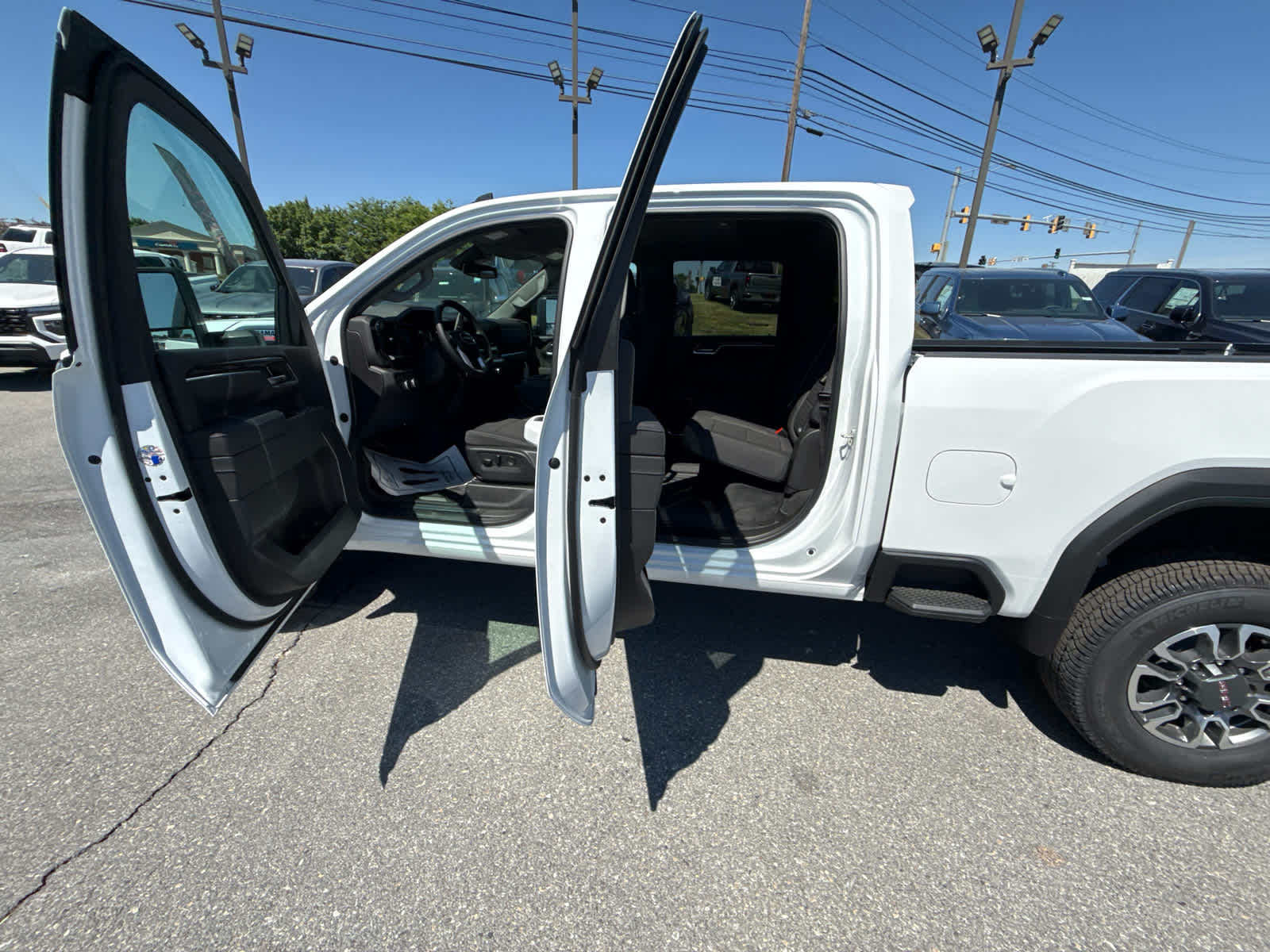 2026 GMC Sierra 2500 HD SLE