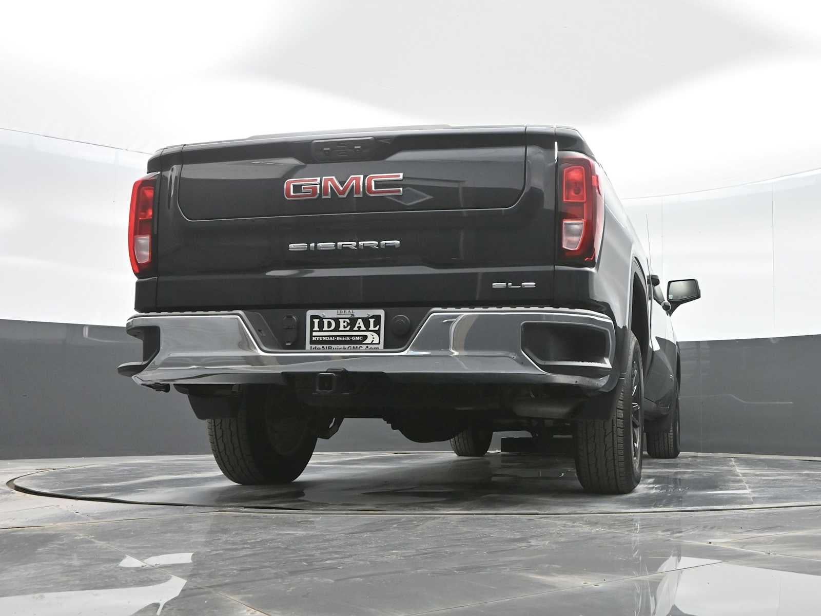 2024 GMC Sierra 1500 SLE