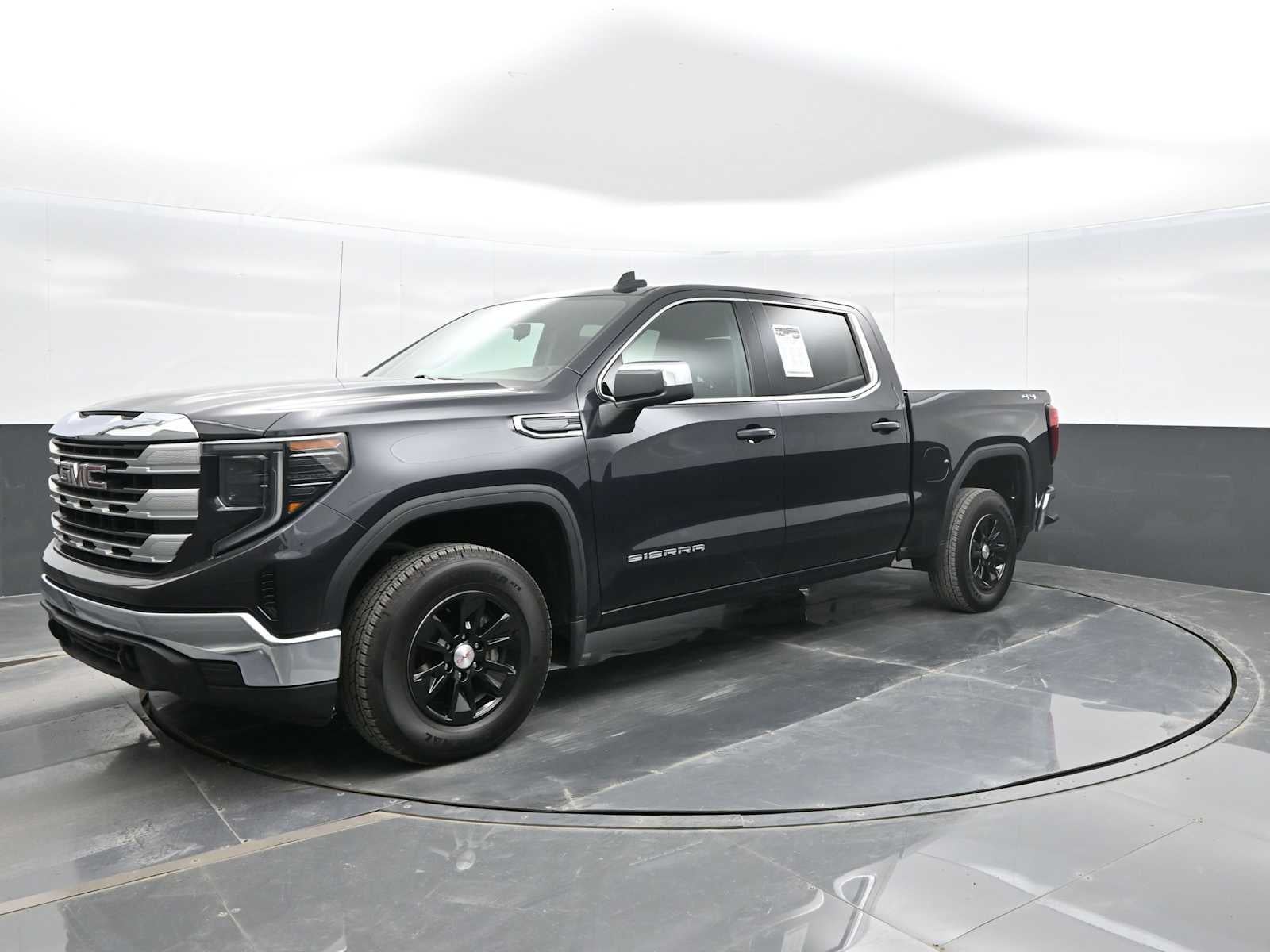 2024 GMC Sierra 1500 SLE