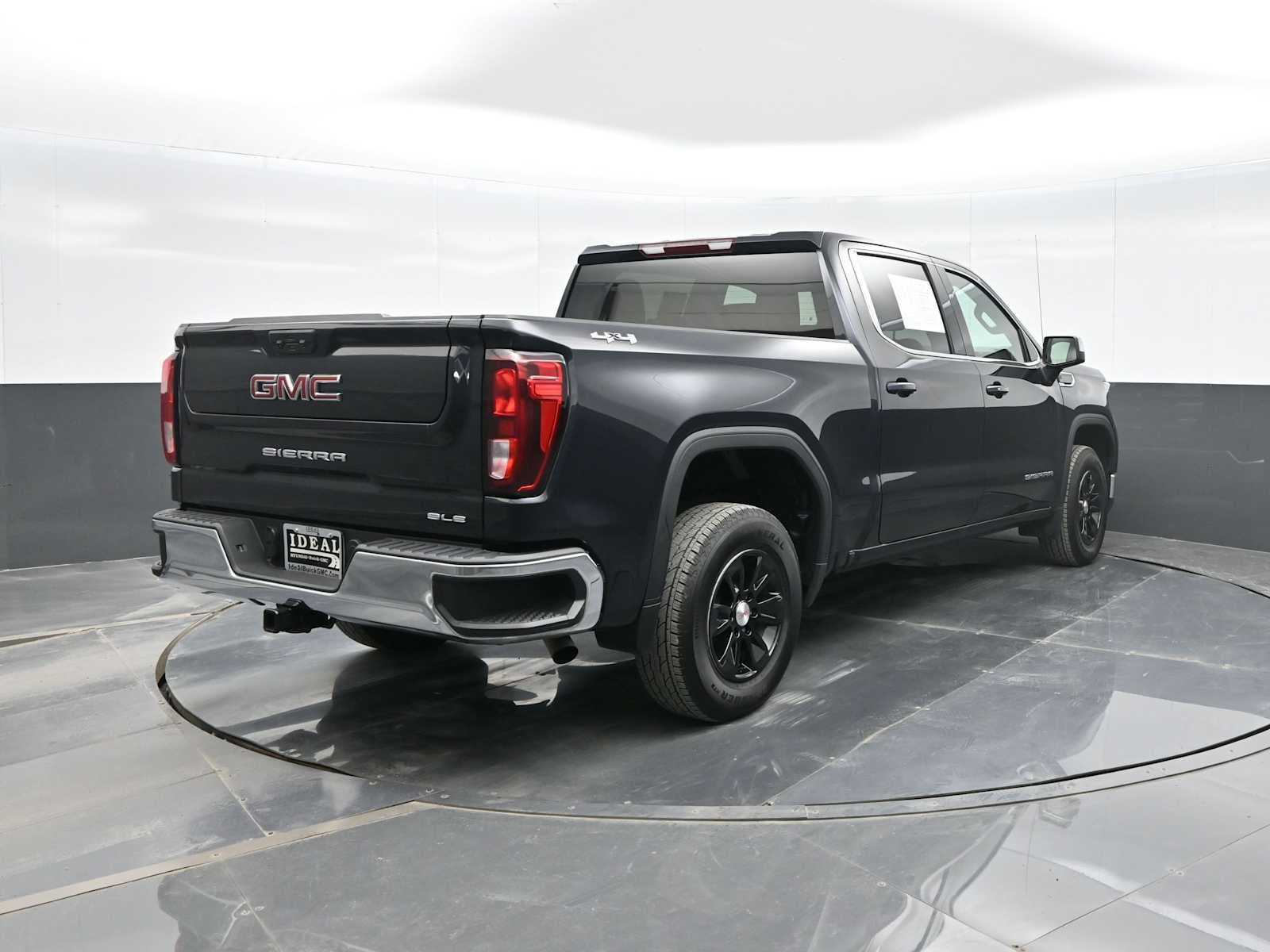 2024 GMC Sierra 1500 SLE