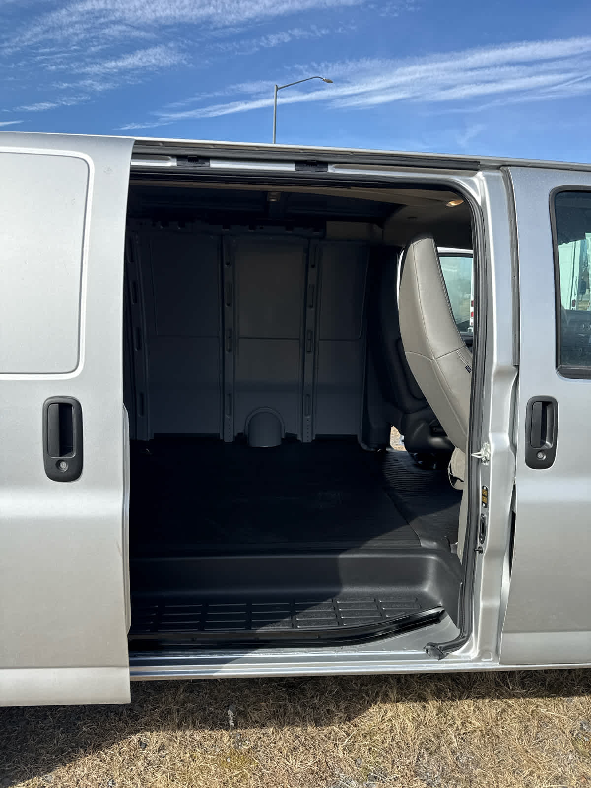 2025 GMC Savana Cargo Work Van
