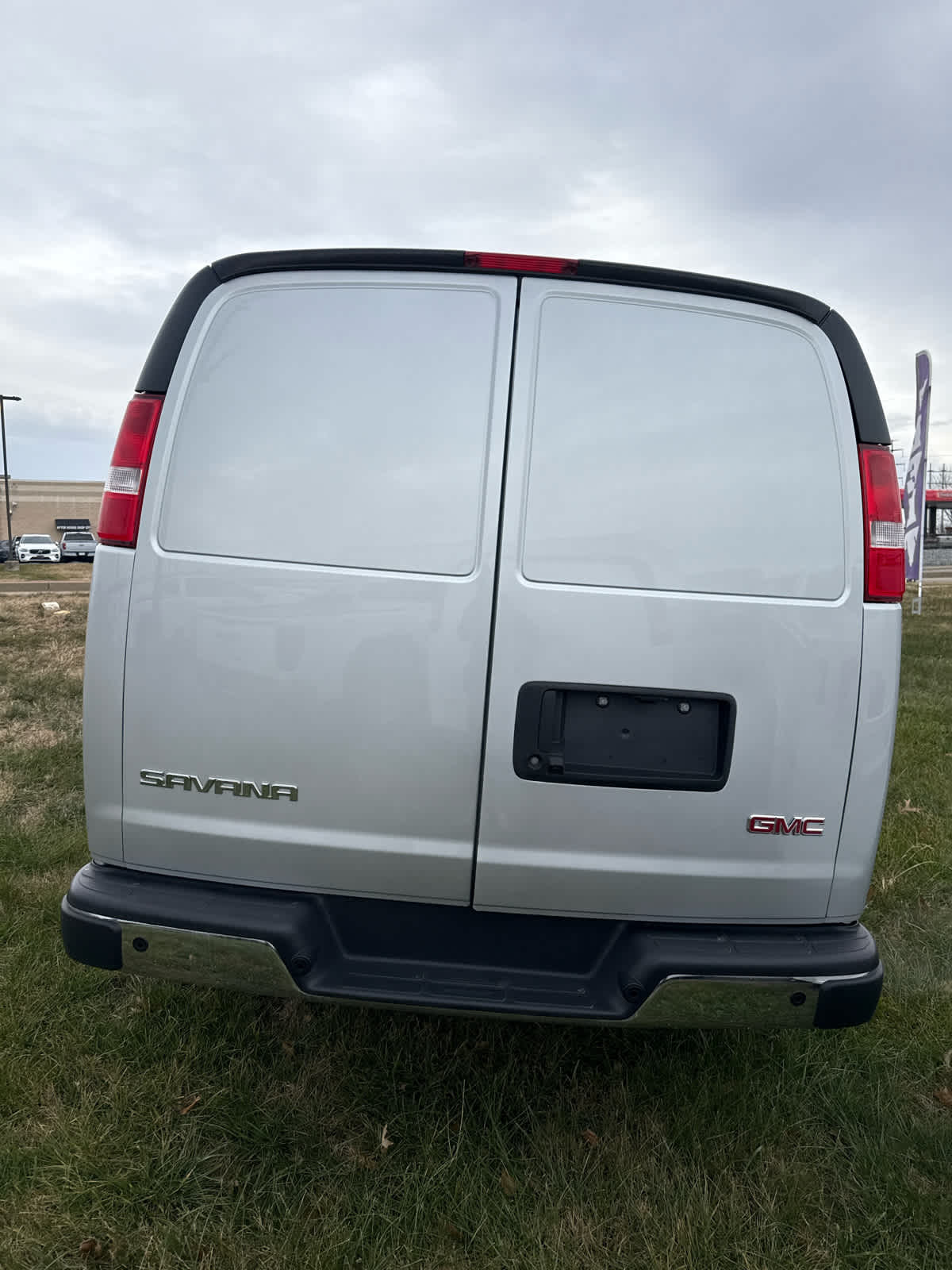 2025 GMC Savana Cargo Work Van
