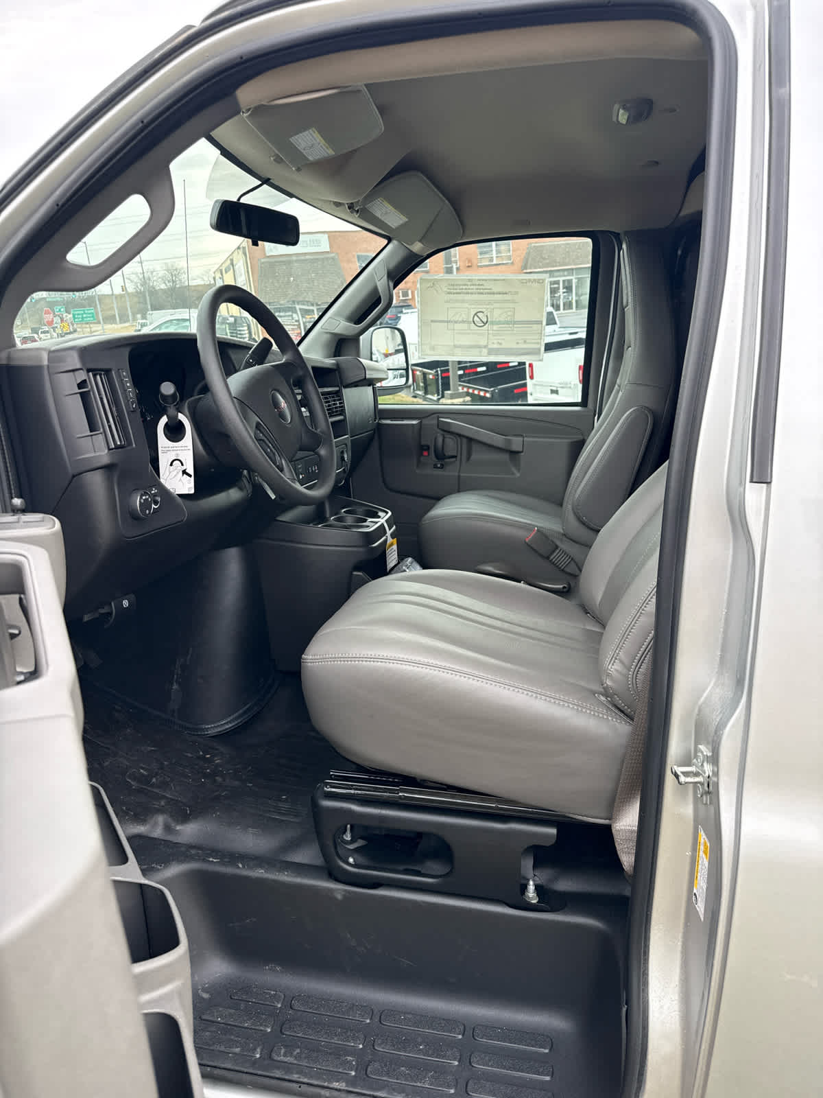 2025 GMC Savana Cargo Work Van