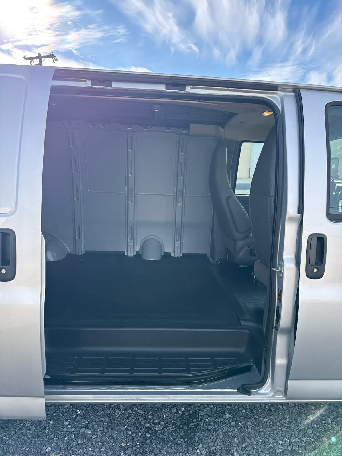2025 GMC Savana Cargo Work Van