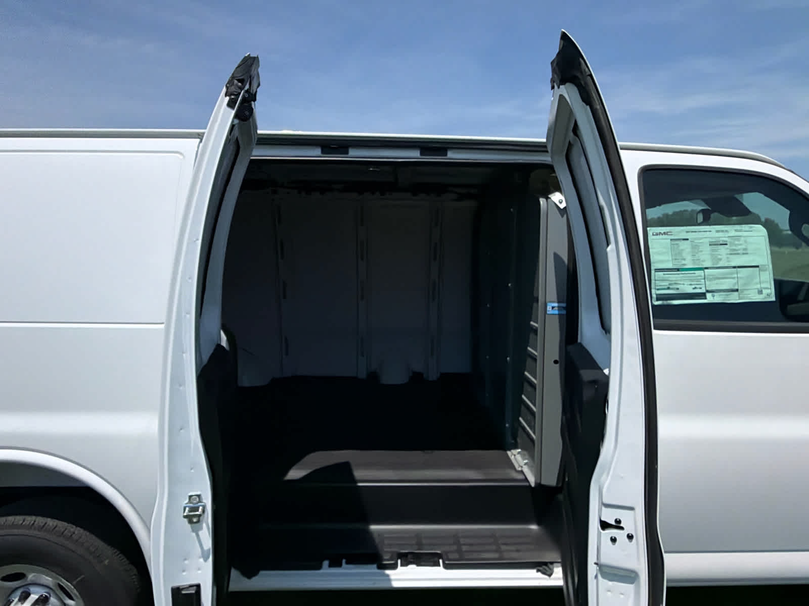 2025 GMC Savana Cargo Work Van