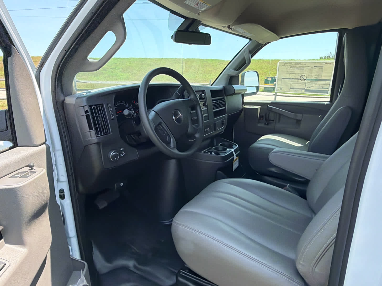 2025 GMC Savana Cargo Work Van