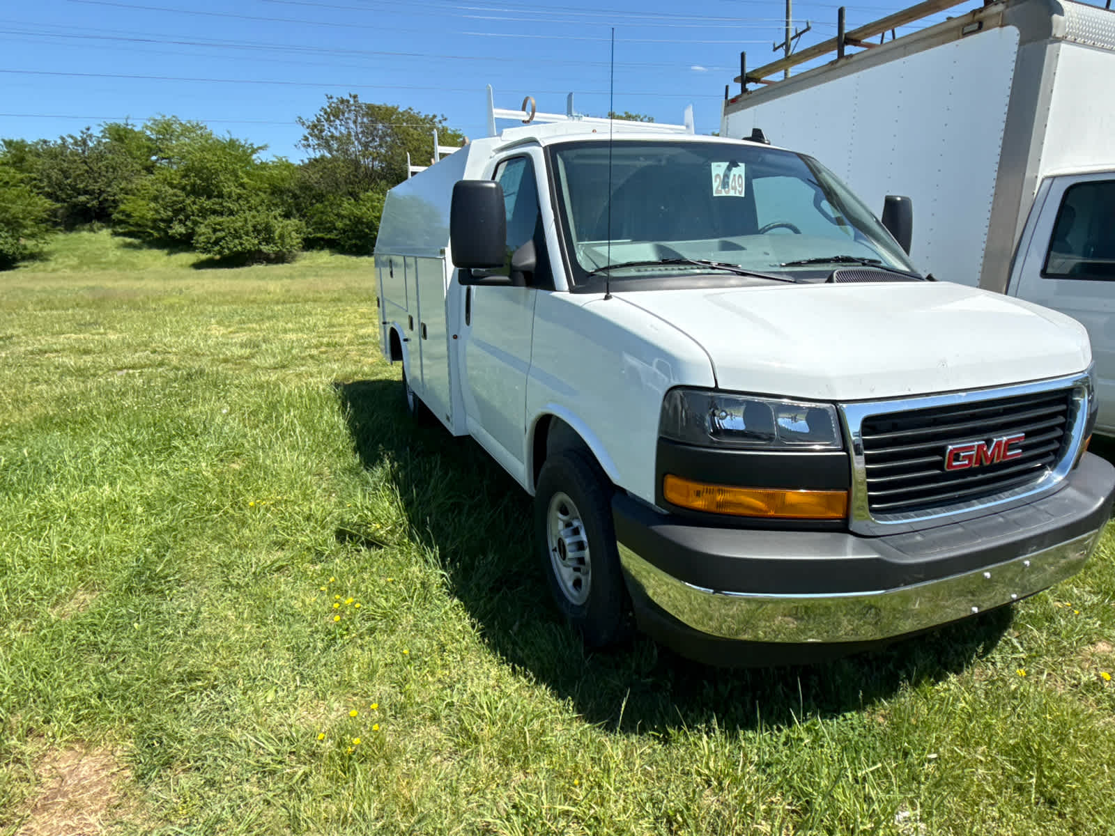 2025 GMC Savana Cutaway 3500 1WT