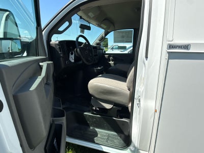 2025 GMC Savana Cutaway 3500 1WT