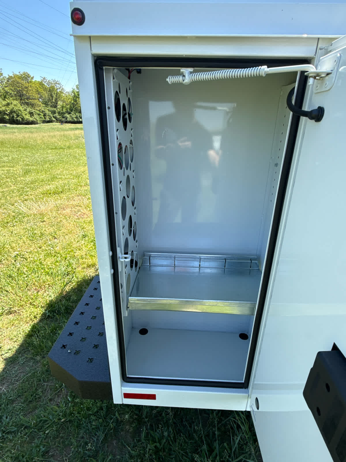2025 GMC Savana Cutaway 3500 1WT