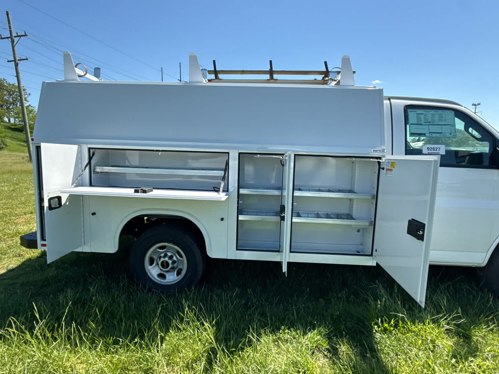 2025 GMC Savana Cutaway 3500 1WT