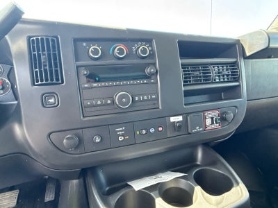 2025 GMC Savana Cutaway 3500 1WT