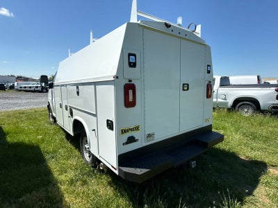 2025 GMC Savana Cutaway 3500 1WT