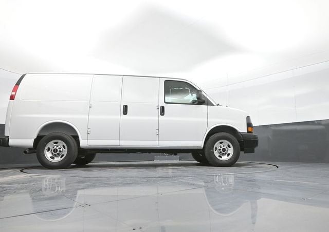 2025 GMC Savana Cargo Work Van