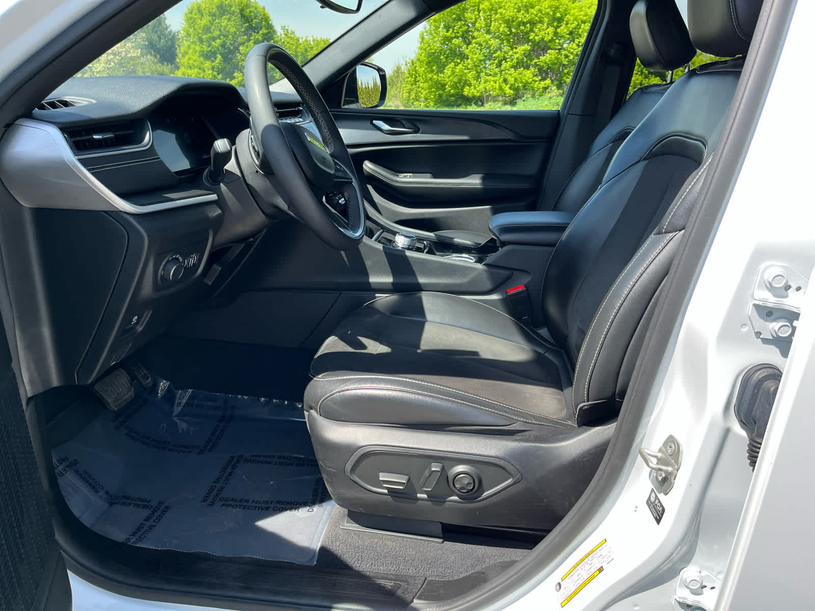 2023 Jeep Grand Cherokee L Altitude 4x4