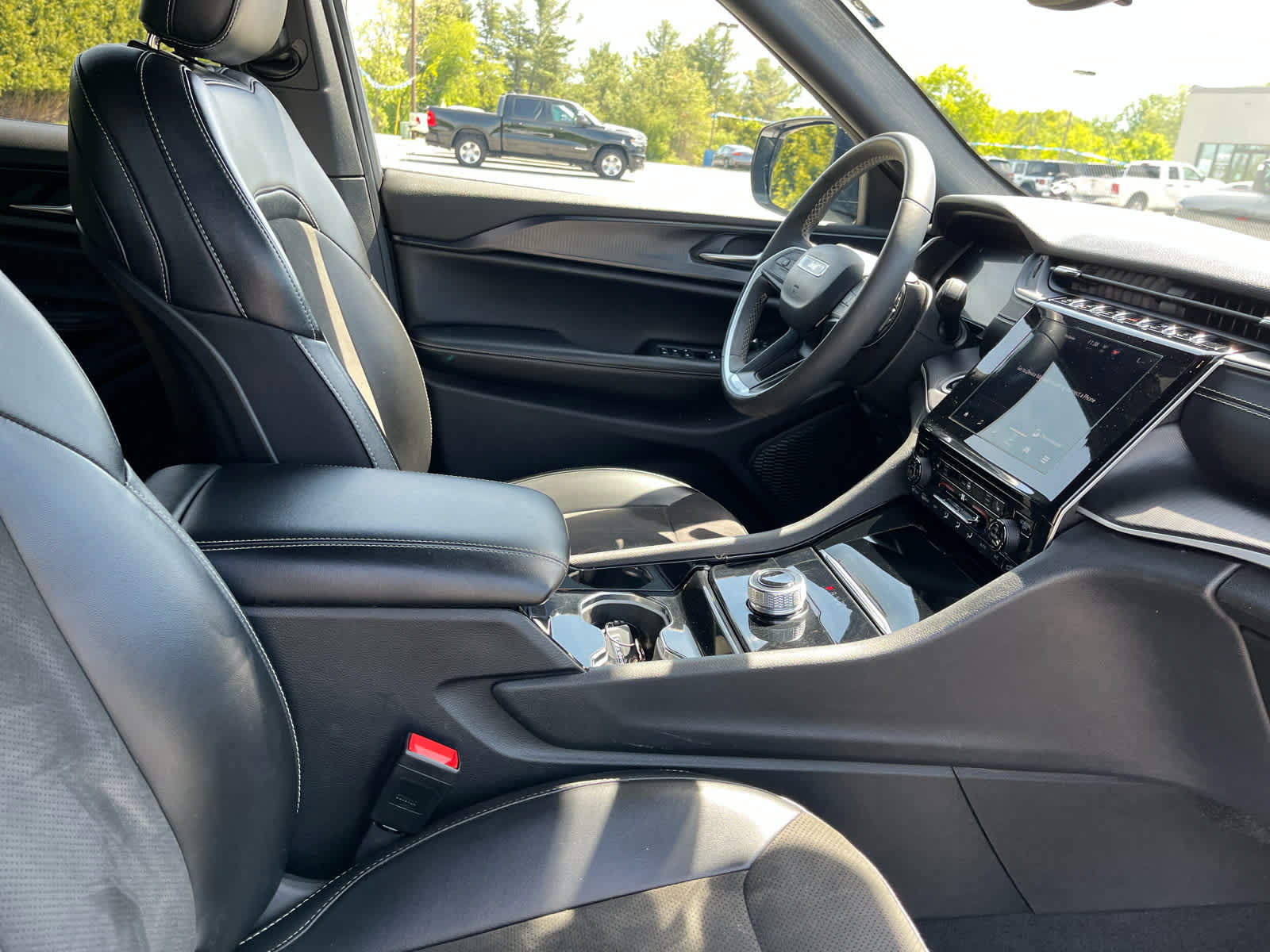 2023 Jeep Grand Cherokee L Altitude 4x4