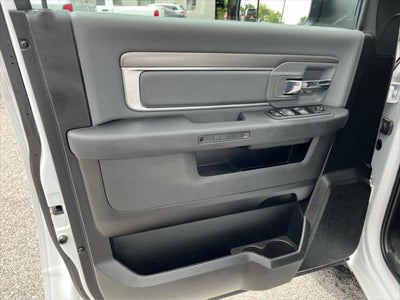 2023 RAM 1500 Classic SLT Crew Cab 4x4 5'7' Box