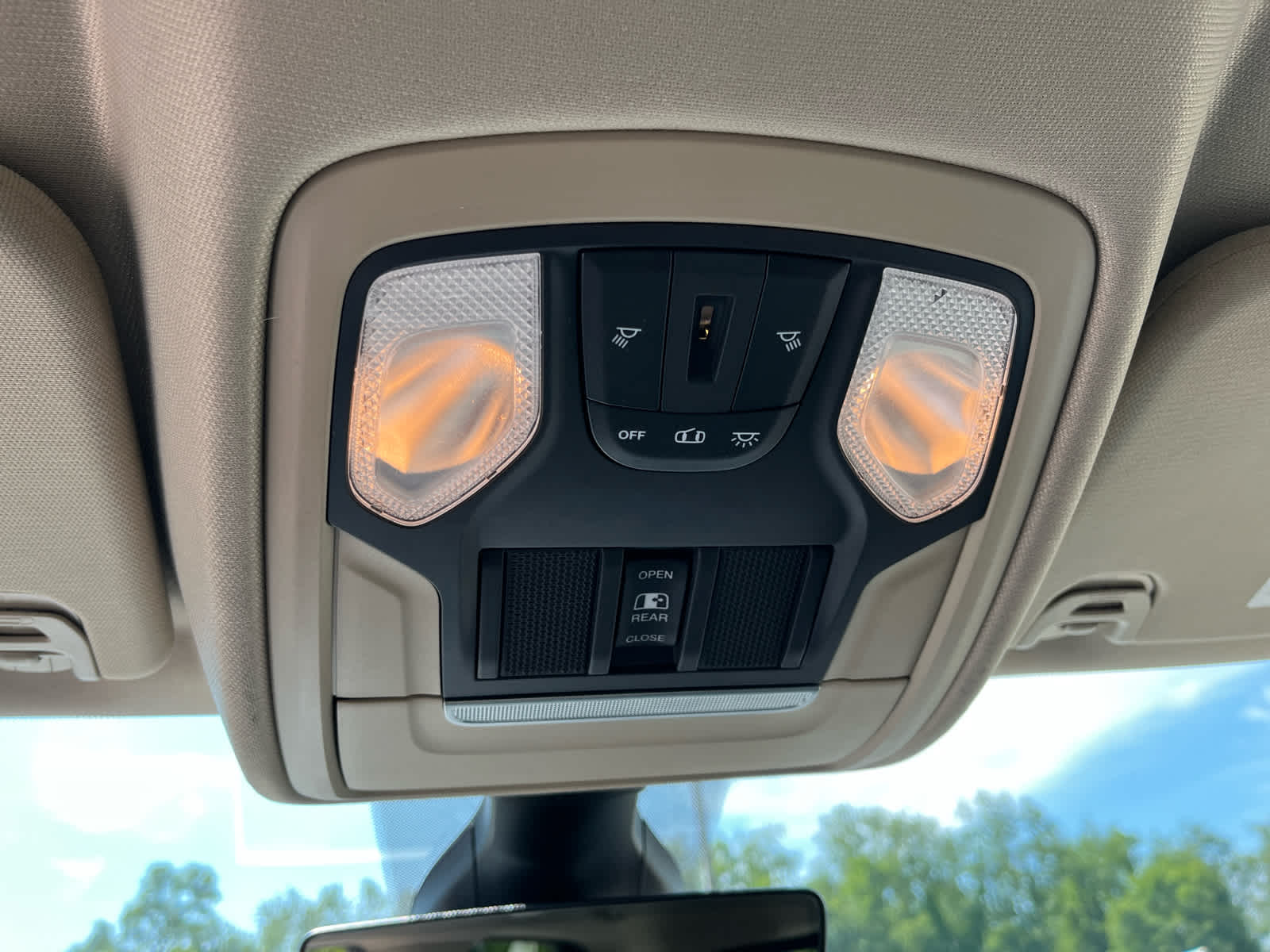 2019 RAM 1500 Big Horn/Lone Star Quad Cab 4x4 6'4' Box
