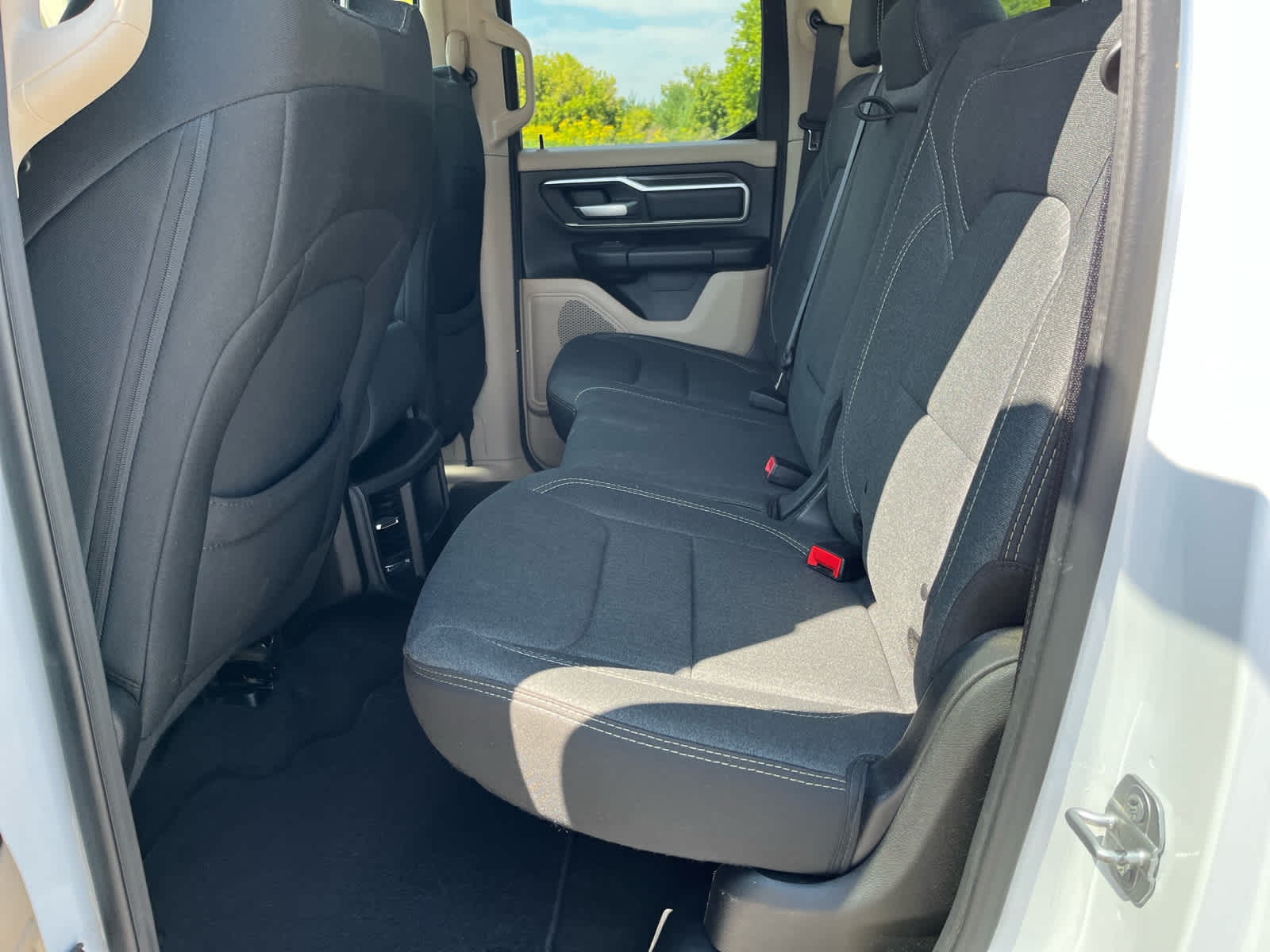 2019 RAM 1500 Big Horn/Lone Star Quad Cab 4x4 6'4' Box