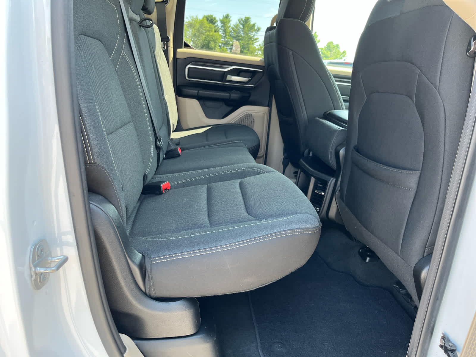 2019 RAM 1500 Big Horn/Lone Star Quad Cab 4x4 6'4' Box