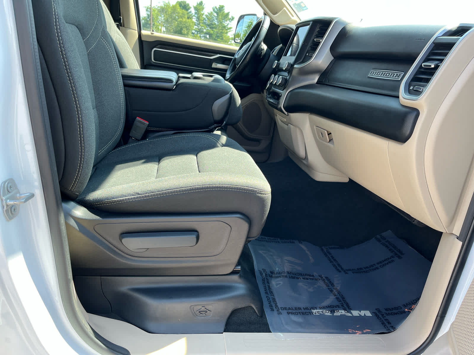 2019 RAM 1500 Big Horn/Lone Star Quad Cab 4x4 6'4' Box