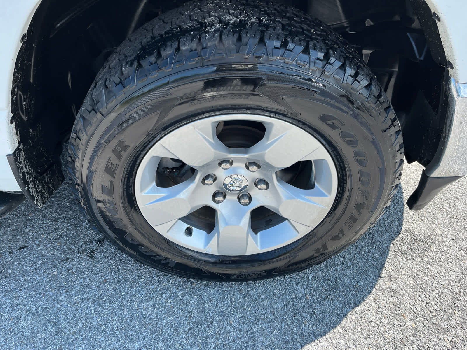 2019 RAM 1500 Big Horn/Lone Star Quad Cab 4x4 6'4' Box