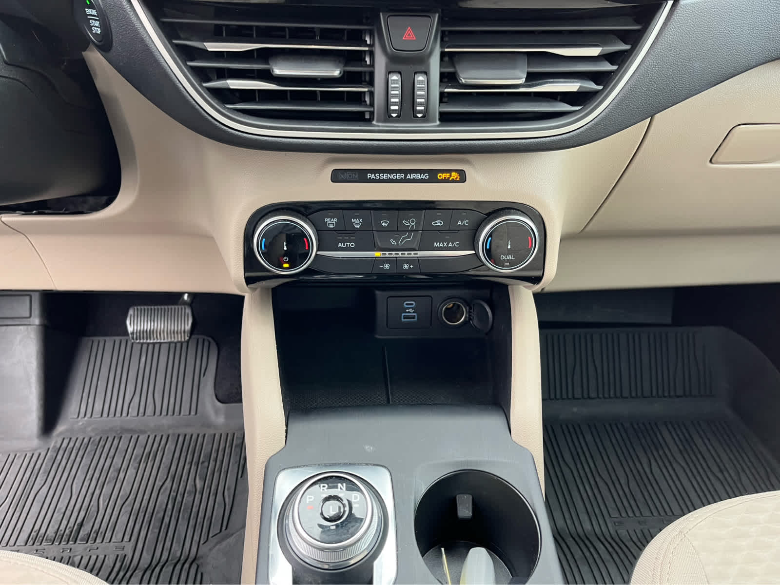 2022 Ford Escape SE Hybrid
