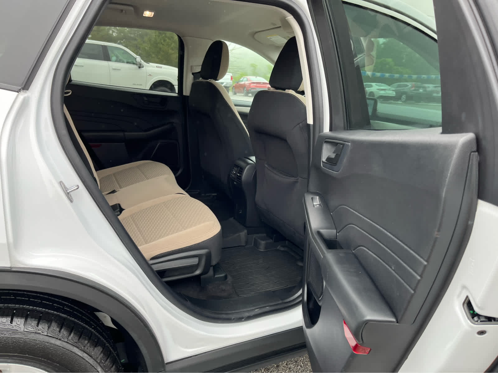 2022 Ford Escape SE Hybrid