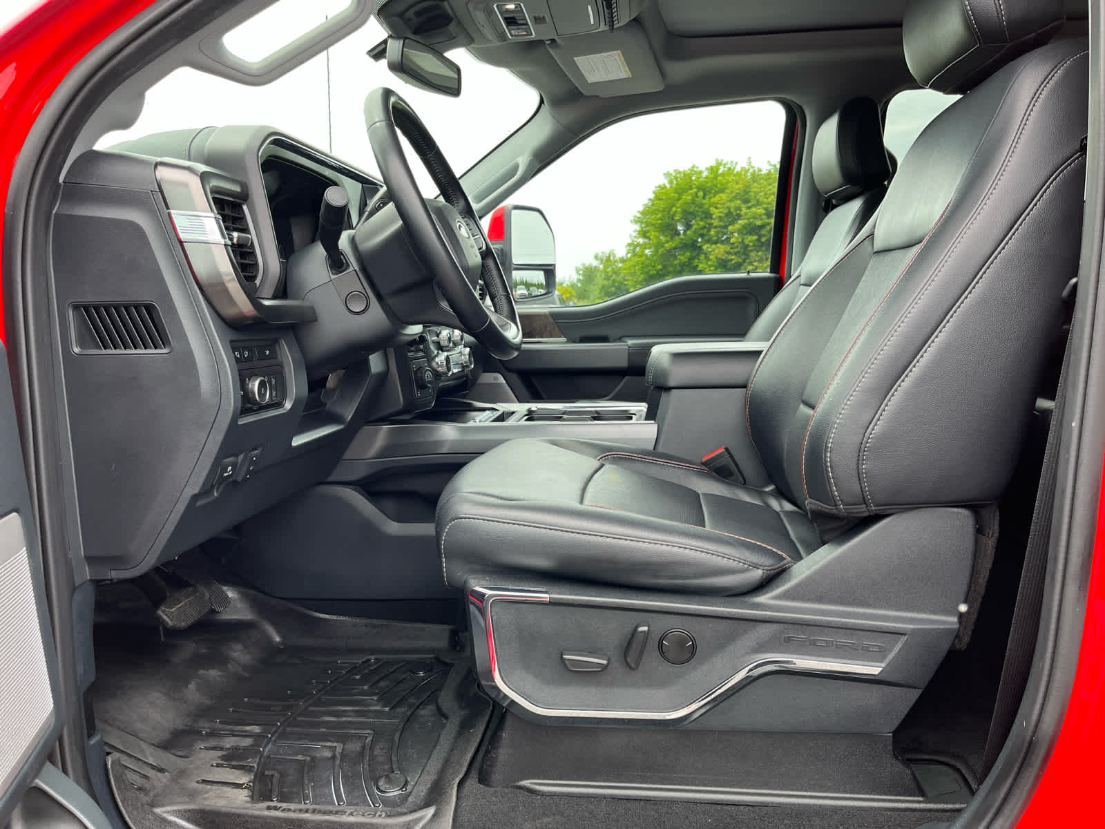2023 Ford F-250 LARIAT