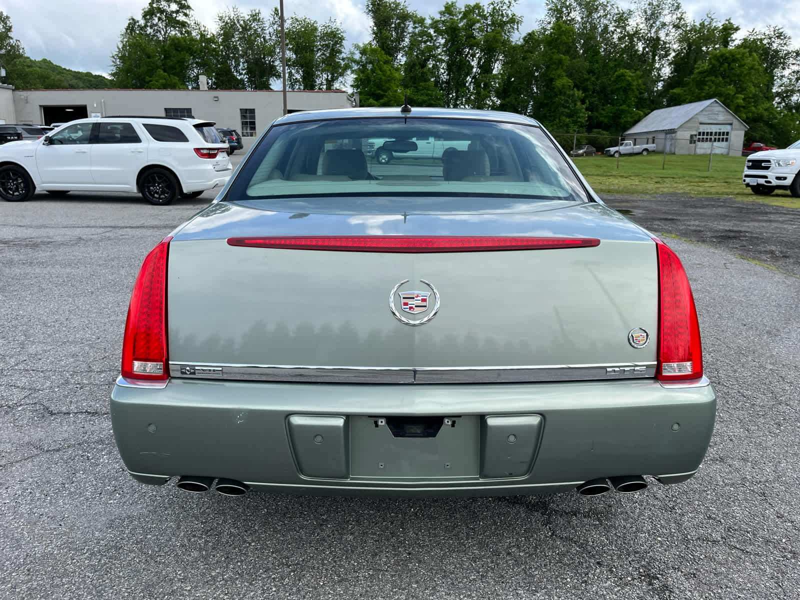 2006 Cadillac DTS Standard