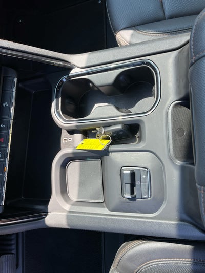 2025 GMC Sierra 2500HD 4WD Crew Cab Standard Bed AT4