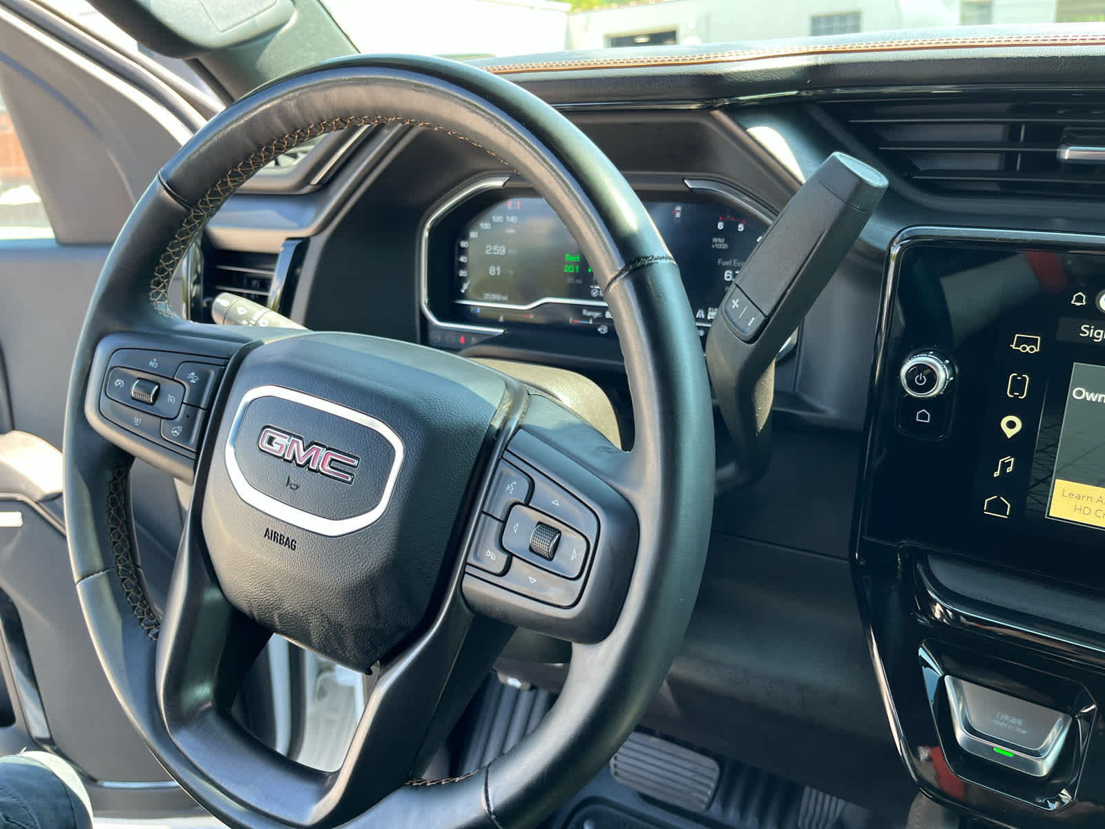 2025 GMC Sierra 2500HD 4WD Crew Cab Standard Bed AT4