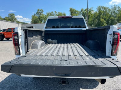 2025 GMC Sierra 2500HD 4WD Crew Cab Standard Bed AT4