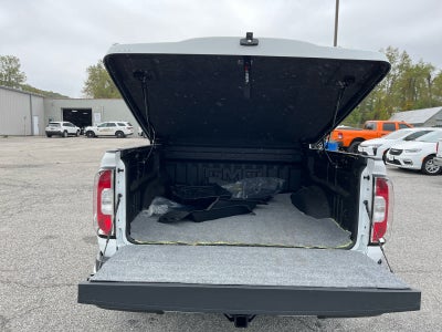 2022 GMC Canyon 4WD Crew Cab Short Box Elevation