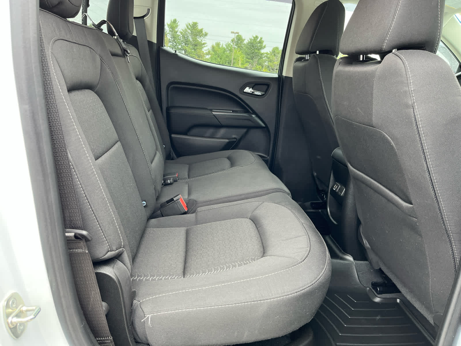 2022 GMC Canyon 4WD Crew Cab Short Box Elevation