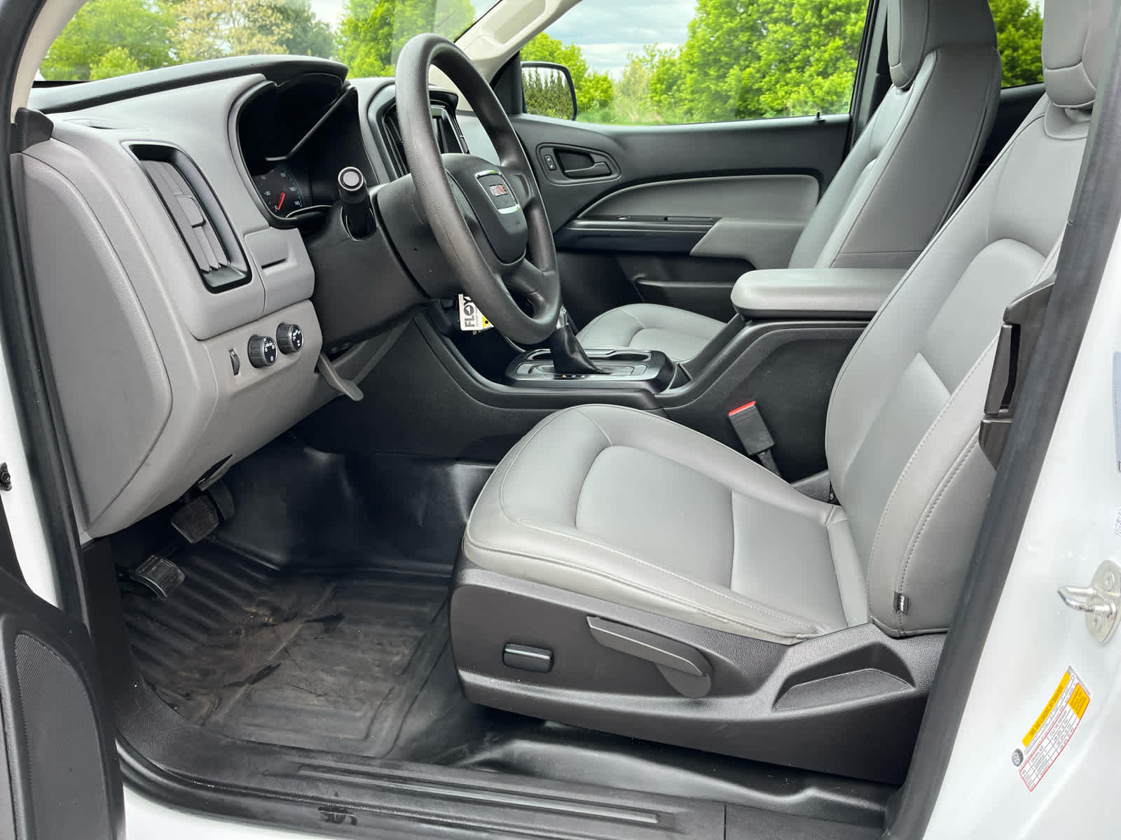 2022 GMC Canyon 4WD Extended Cab Elevation Standard