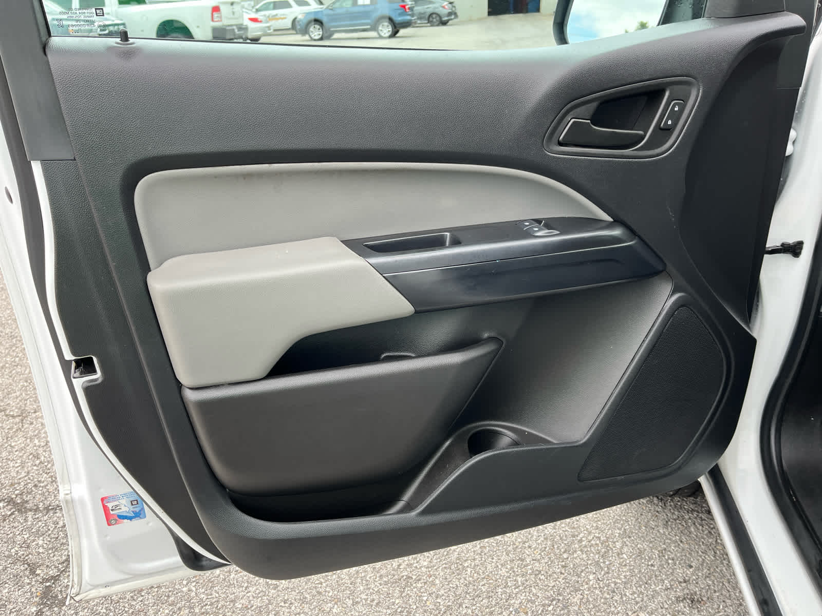 2022 GMC Canyon 4WD Extended Cab Elevation Standard